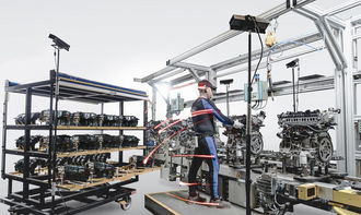 智能辅助工具在汽车制造中的应用 计算机技术开发的前沿探索